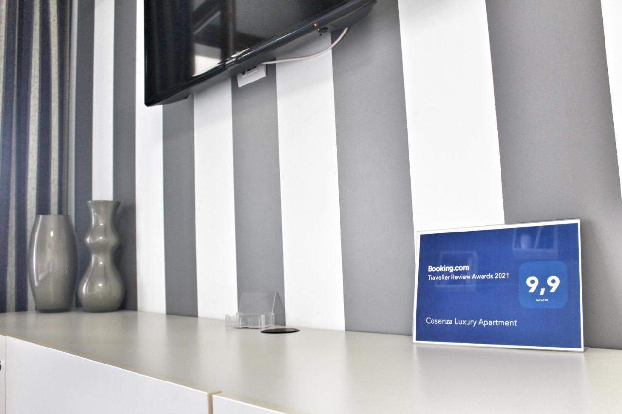 Cosenza Luxury Apartment Exterior photo