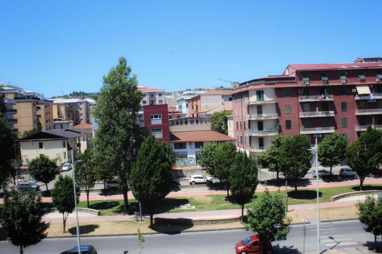 Cosenza Luxury Apartment Exterior photo